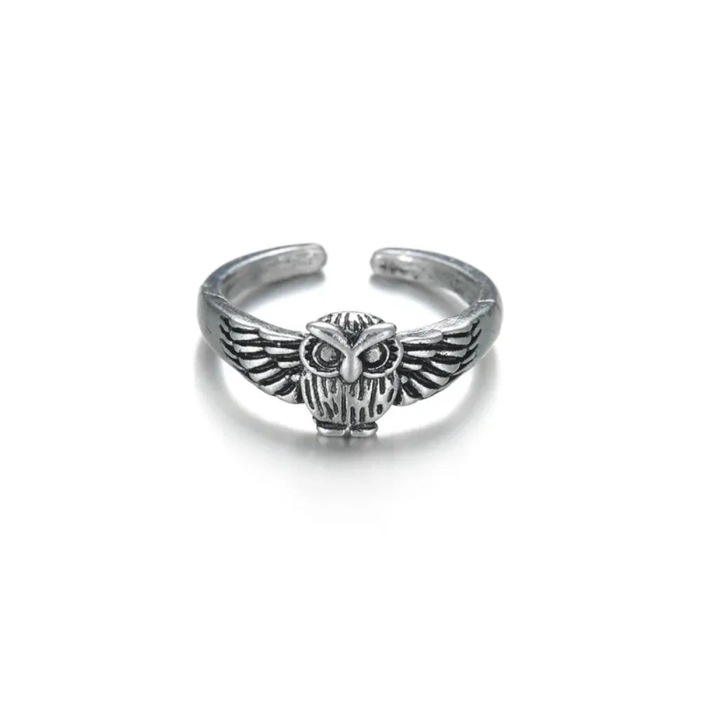 GoWiseOwl’s Ring – Timeless Owl Elegance